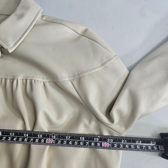 Bagatelle Collection Jacket Womens Medium Cream Feminine Faux Leather Bomber - Picture 7 of 13